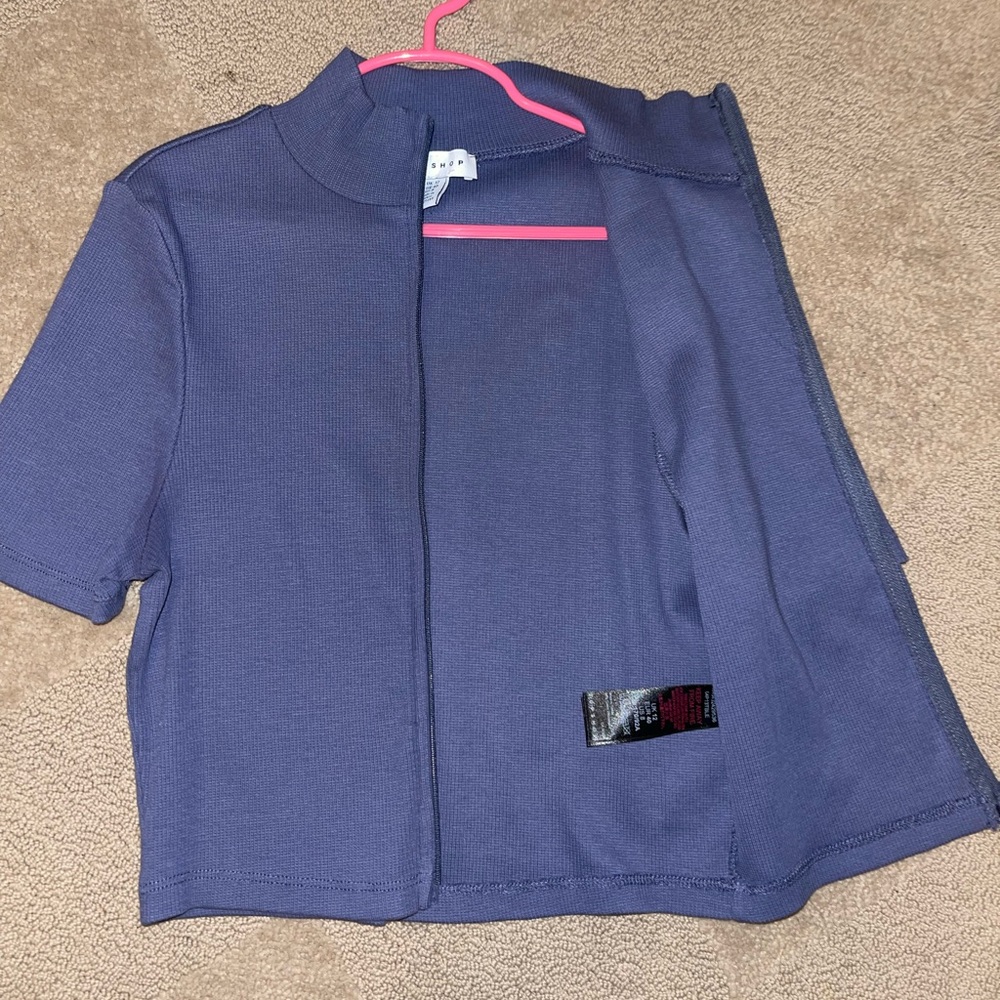 top shop zip up cropped shirt